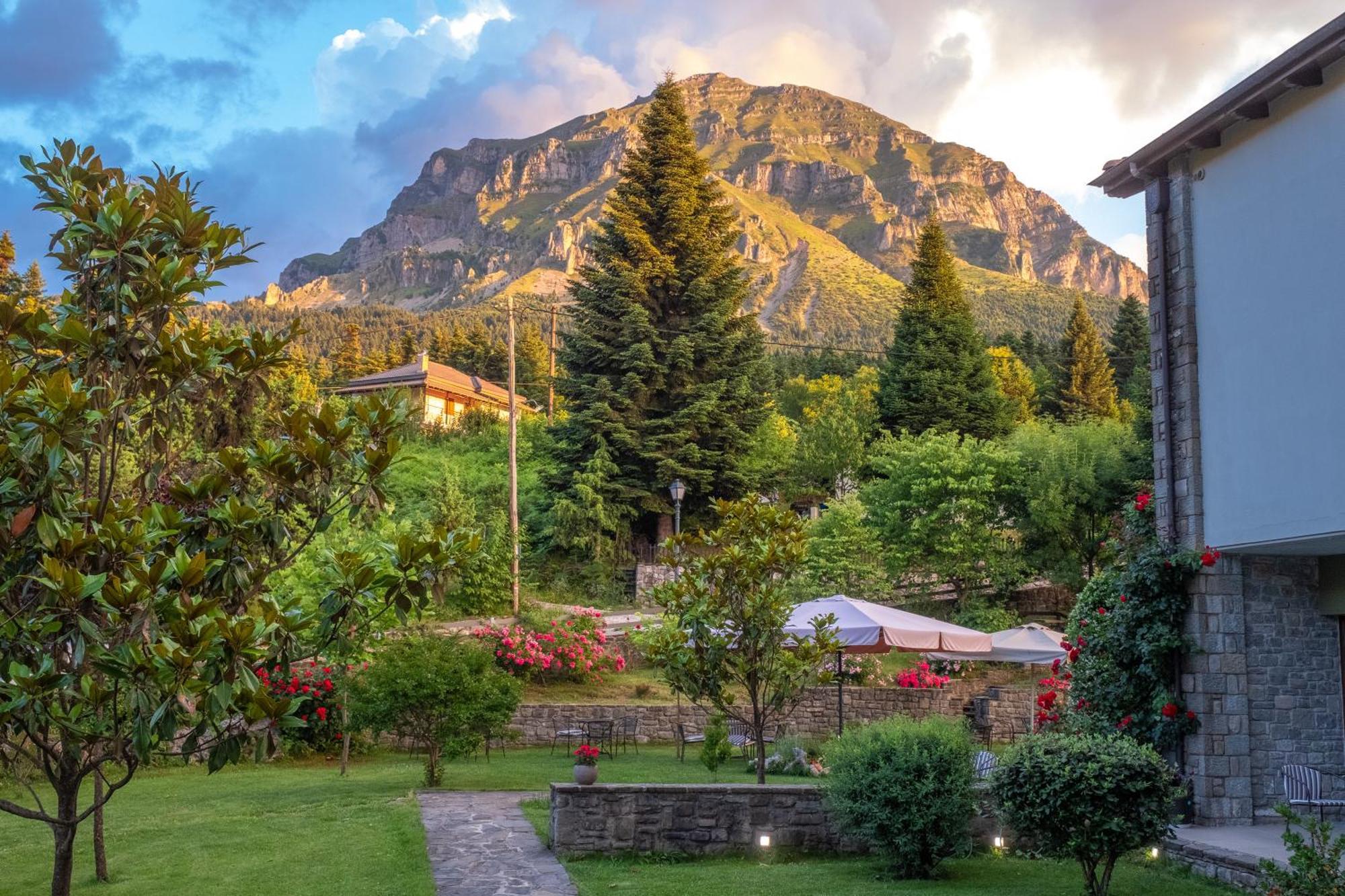 Anavasi Mountain Resort Pramanta Luaran gambar